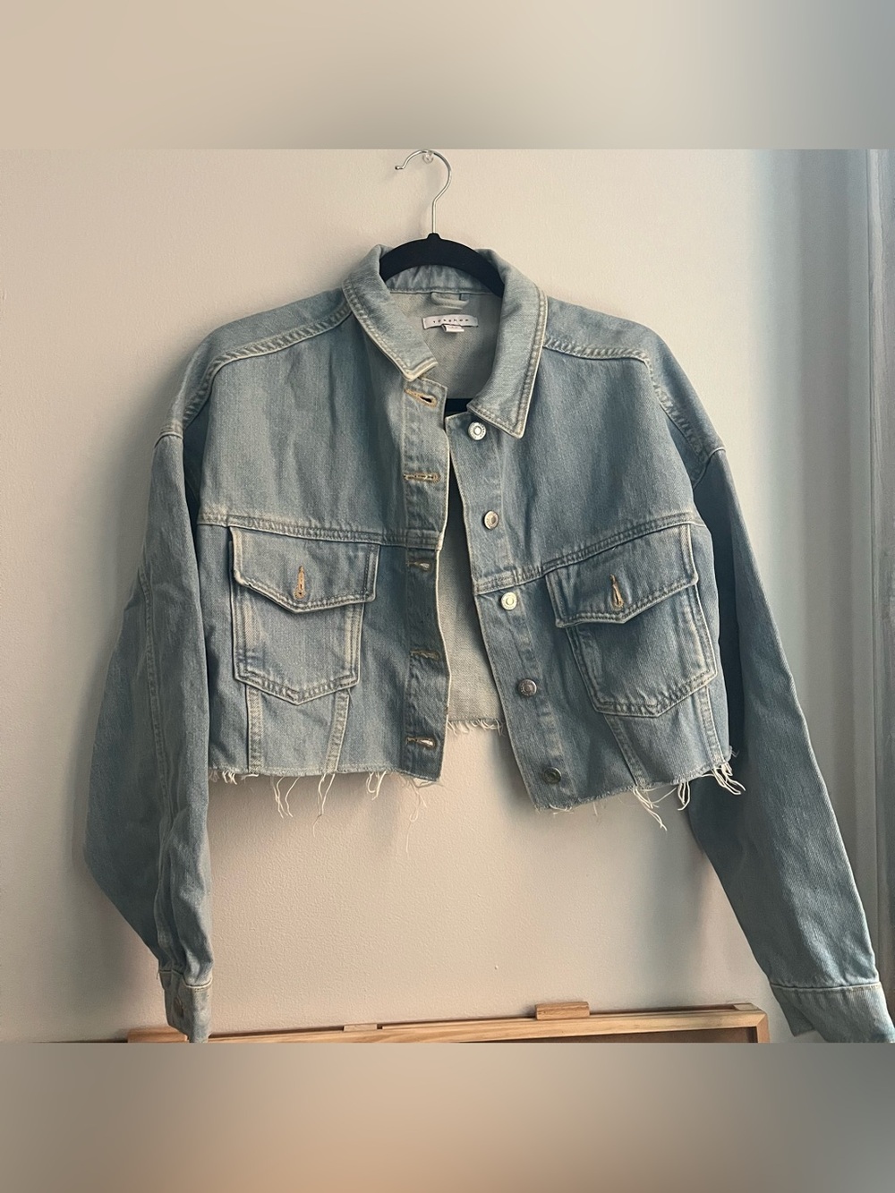 {Topshop} 🔷 cropped denim jacket